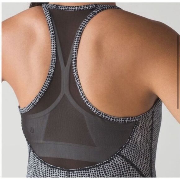 Lululemon Wild And Free Tank Fall Net White Black / Black size 8 - Picture 4 of 13